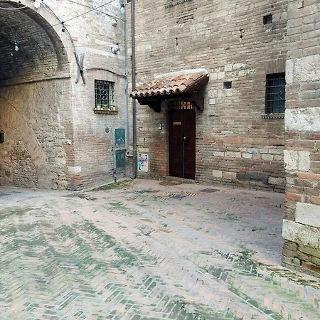 Casa Delle Volte بيرودجا